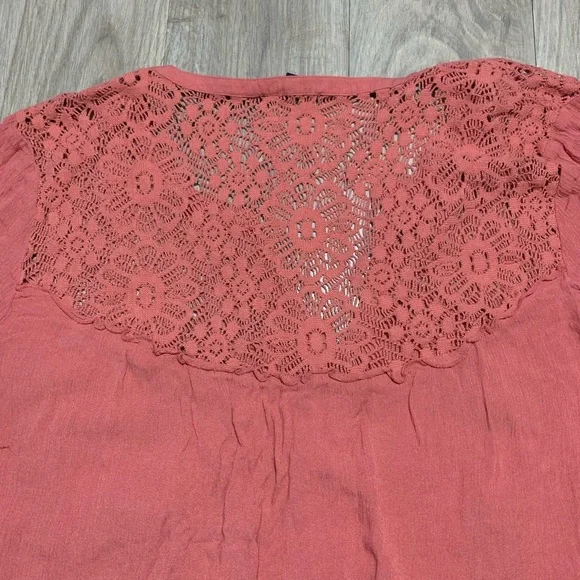 American Eagle Button Up Blouse w/ Flower Lace, Dusty Rose, XL - Picture 8 of 8